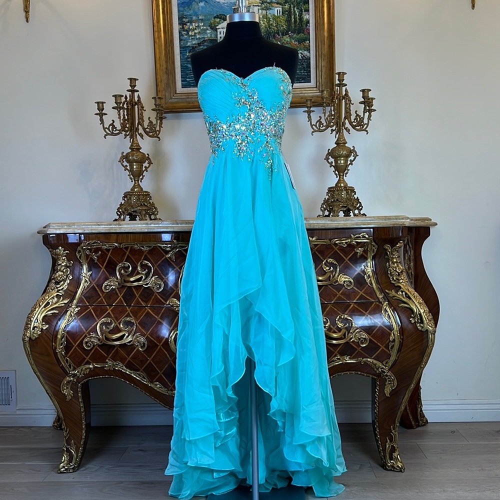 Women’s formal rhinestone bodice evening prom dress